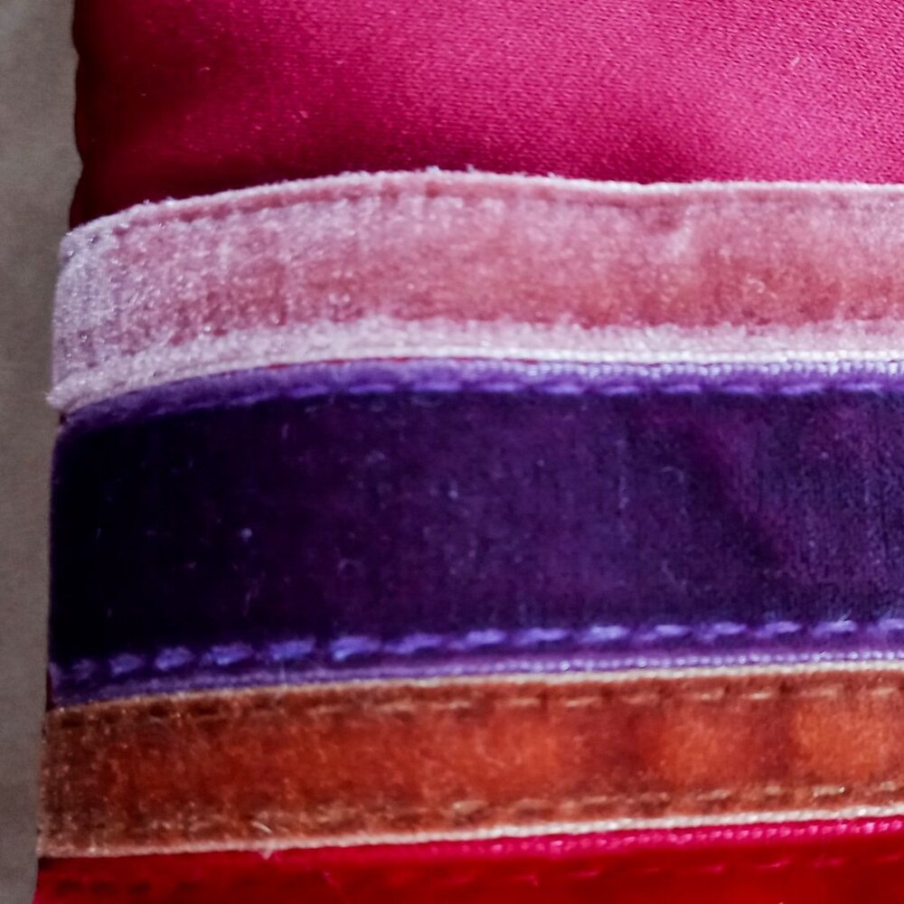 Nice Bath & Body Works Burgundy Tote Satin Velvet Stripes Roomy Purse/Handbag - Picture 8 of 15